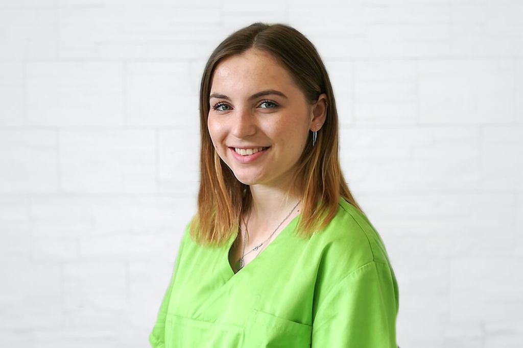 Zahnarzt Köln-Ostheim – Kroll & Apostologlou – Team Amelie Zahnarzt Köln-Ostheim - Kroll & Apostologlou - Team Amelie